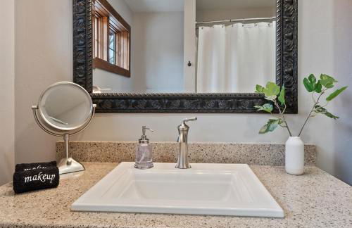 Forest cabin near Kohler Andrae with hot tub - Foto 74