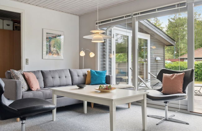 "Holmwith" - 200m from the sea - Foto 25