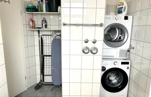 SPR-Helle Wohnung mit Balkon, EBK, WLAN, Netflix, 24 Stunden self checkin - Foto 16