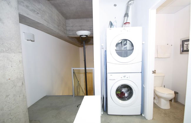 Downtown Loft Style Condo Heated Parking - Photo 27