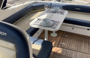 Entire Boat at St Katherine Docks 2 Available select using room options - Photo 39