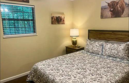 Cozy Cabin with HOTTUB in the GREAT SMOKY MOUNTAINS - Photo 15