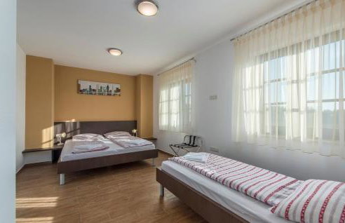 Spacious Villa Nikka with Beautiful Garden and Pool - Foto 20