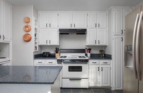 Grand Performance Home 3 min to Downtown, Stockyard, AT&T - Photo 41