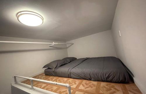 Union Square Studio 4 with Shower - Shared toilet - Foto 19