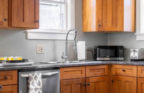 Robin's Egg, Private Downtown, Pet-Friendly Gem - Foto 31