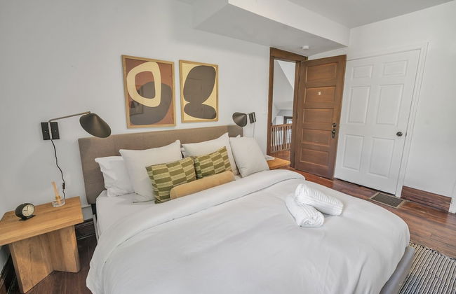 Pet Friendly 5BR Home near Downtown Detroit by RedAwning - Photo 11