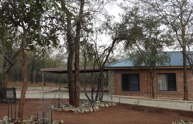 Immaculate 2-bed Cottage in Marloth Park - Photo 11