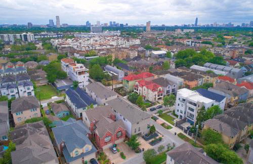 3BR 3Ba Upscale Luxury Home in The Heights - Foto 32