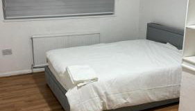 3 Bedroom Home Near Tube Station Easy London Access Peeams Abode Borehamwood - Foto 5