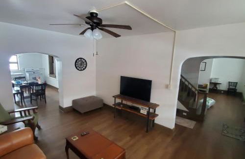 Railside Inn - Vintage Home Built in 1900 - Foto 6