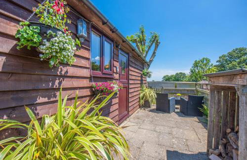 Stag Lodge - Photo 13