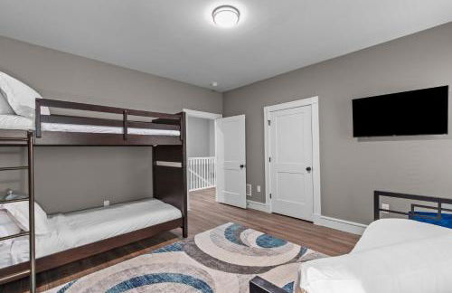 Uptown Elegant Escape | JZ Vacation Rentals - Foto 55