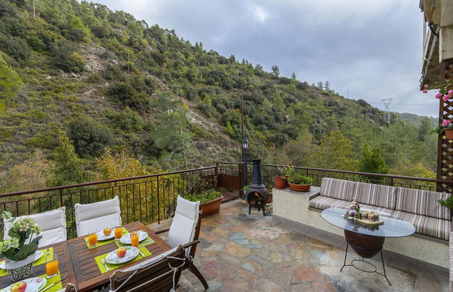 Troodos Riverside Cottage - Photo 12