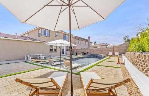 GAMEROOM, King Beds, Movie Projector, Heated Saltwater Pool, Golf and Games! - Foto 67