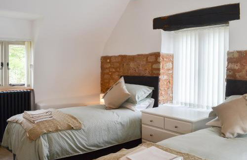 Fair Maid - Photo 17