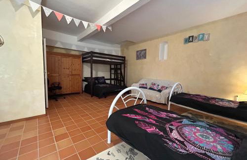 VILLA AU CALME AVEC PISCINE - Foto 16