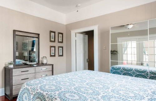 Shotgun Craftman House with Private Patio - Foto 8