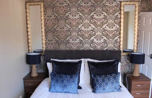 York Place Beautiful Apartment 5 Bedrooms Sleeps 9 - Foto 31