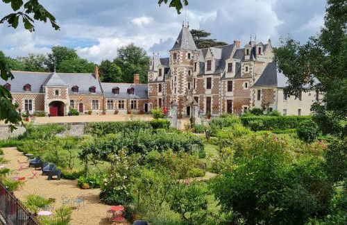 GITE LOFT DE 15 PERSONNES AU CHATEAU DE JALLANGES VOUVRAY - Foto 5