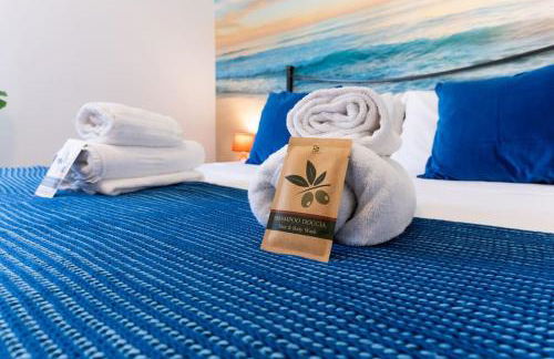 OFFERTA Inizio Anno! 2 Suite in Centro Città con Balcone Vista Mare - Foto 7