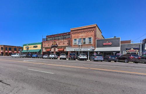 Shop, Hike and Explore! Historic Dtwn Custer Apt - Foto 25