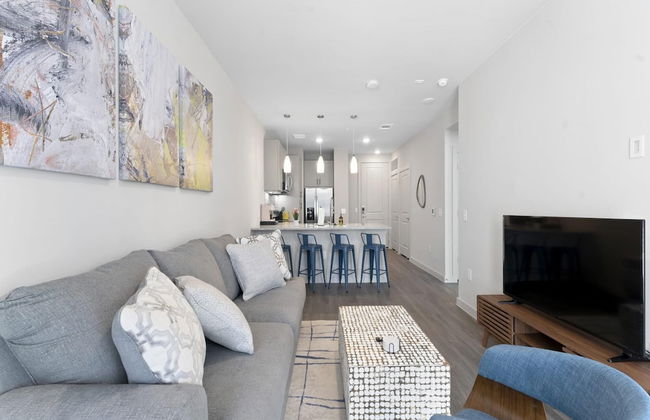 Chic King Bed 1BR Suite 5 Min to DT - Foto 12