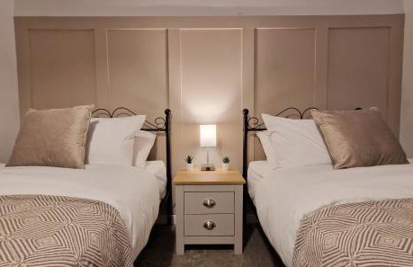 Stunning Birmingham Home for up to 4 people - Photo 7