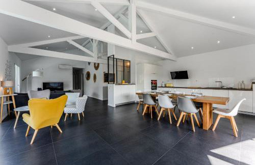 La villa Sirelis piscine et spa - Photo 8