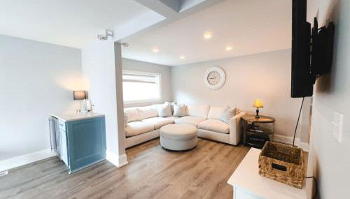 Charming Hyannis 3 Bed 2 Bath - Foto 3