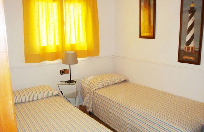 107522 - Apartment in Cala Canyelles - Foto 2