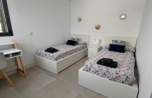 Modern garden apartment by Cabopino golf - Photo 30