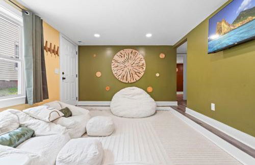 Boho 5BR Modern Villa w Hot Tub, Grill, Patio and Backyard - Foto 6