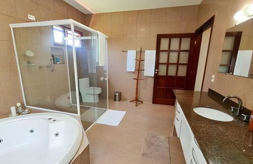 Casa Exclusiva em Hotel com Piscina e Campo de Futebol - Photo 44