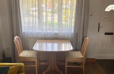 Cosy 2-bed semi-detached house by the lake - Foto 20