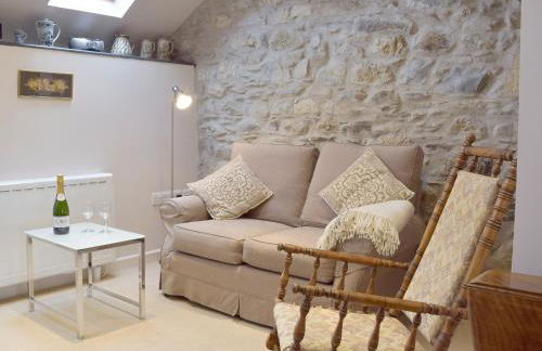 The Stable - Hw7461 - Photo 3