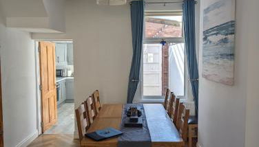 Prospect House - Elegant 4-Bed Family Escape Near Ward Park & Marina - Foto 3