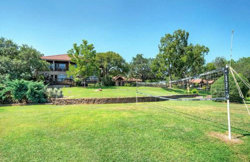 Luxurious Lakefront Estate: Spectacular Views, Expansive Grounds and Private Jetty - Foto 34