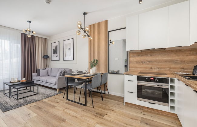 Coast Apartment With Terrace by Renters - Photo 21