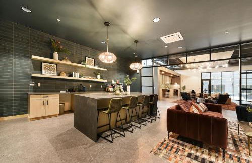 HULU, GYM with Parking Near UPMC, Pitt Uni, Shopping - Foto 17