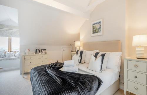 Toffee Apple - Photo 14