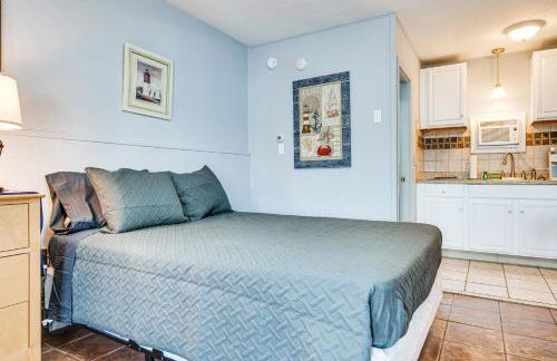 Walk to Old Orchard Pier Cozy Beachfront Condo! - Foto 8