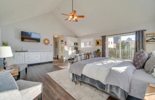 Charming Getaway, Walk to Windsor Lake and Downtown! - Foto 15