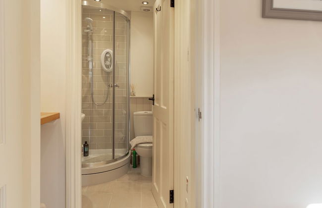 Jasmine Cottage-2BD in Heart of Bourton - Photo 46