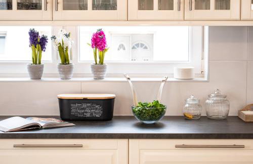 Elegant Hvar town villa with pool - Photo 72