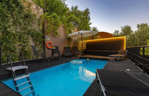 Blissful Residence with Pool by 8essentially - Foto 2