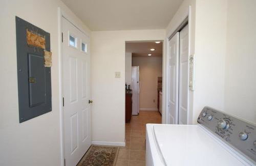 Bay Side Cape In Desirable Surf City Lbi - 4 Bedroom 2 Bath With Private Yard - Foto 2