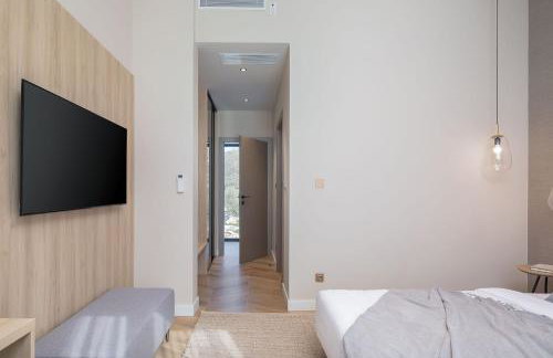 Luxury Villa Dolac near Split, airport, complete privacy, infinity heated pool - Photo 42