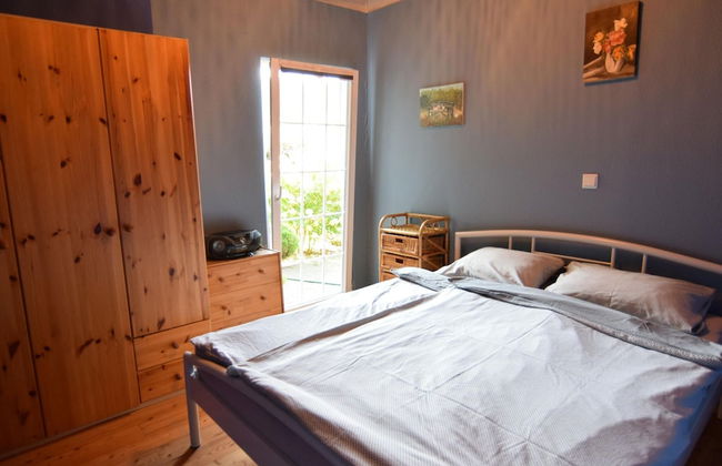 House With Private Beach by the Lake, Whirlpool - Foto 3