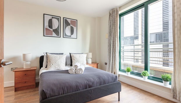 Charming 1BR Near Tower Bridge Walks - Foto 3, Habitación